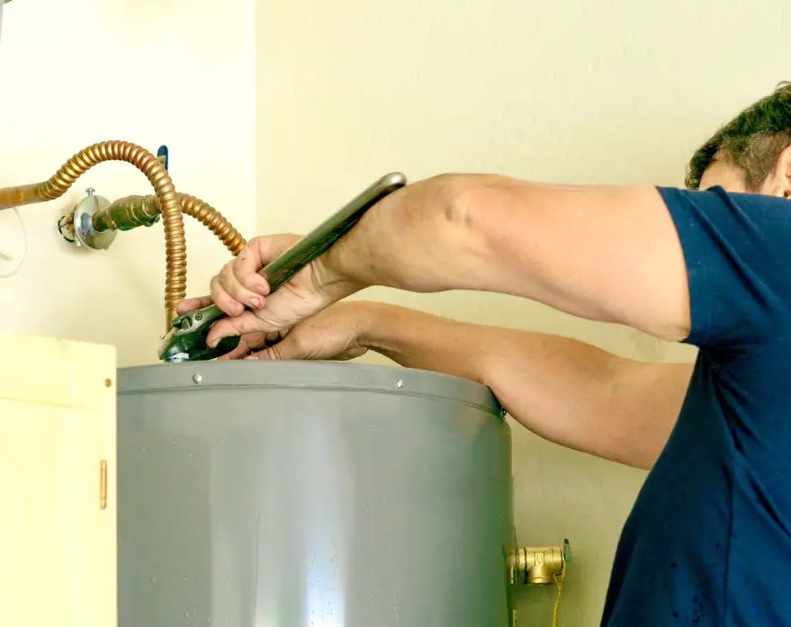 how long does a hot water heater last